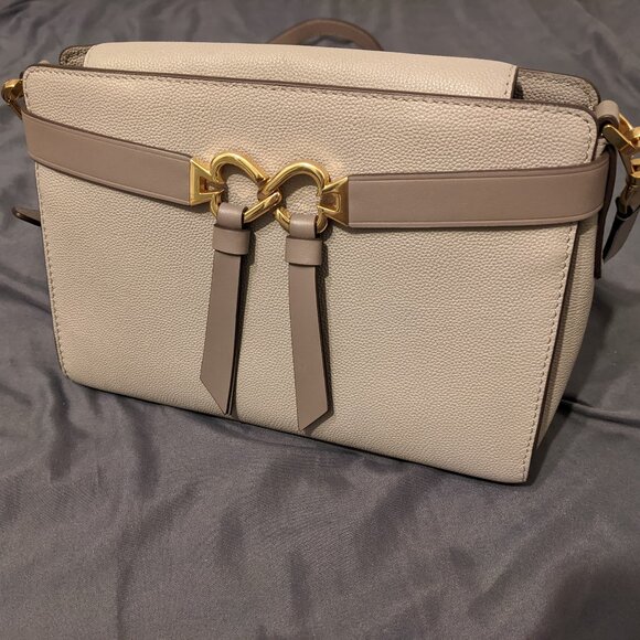 kate spade Handbags - Kate Spade toujours medium crossbody true taupe